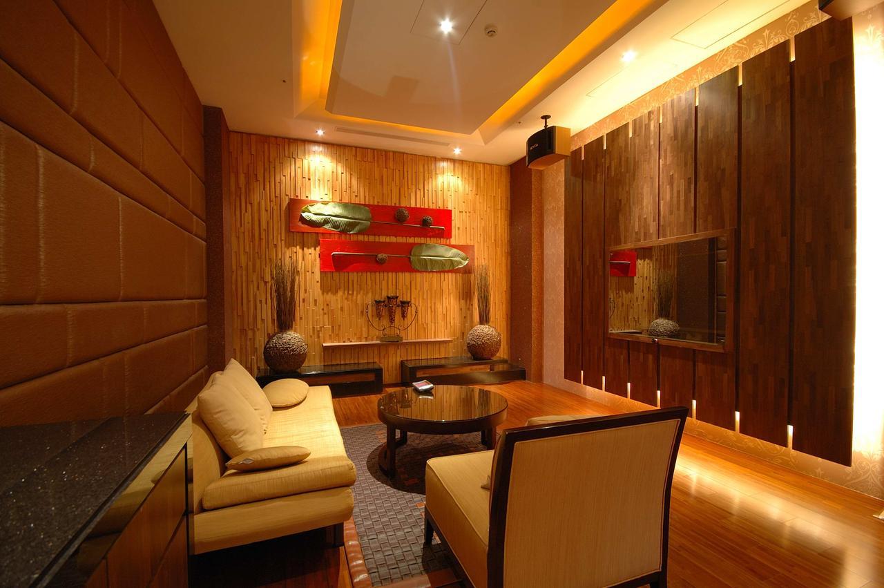 Dubai Motel Yilan Exterior foto
